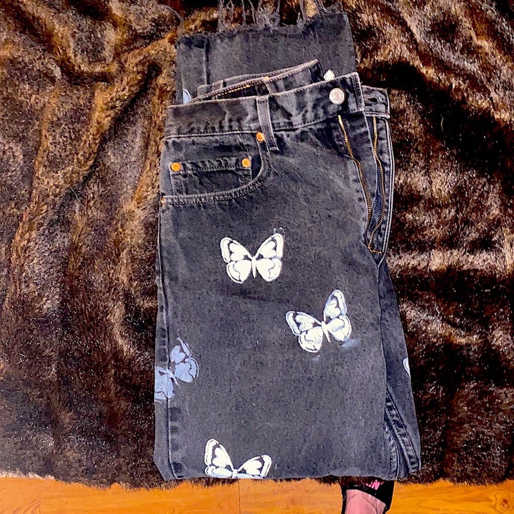 Levi’s with butterflies